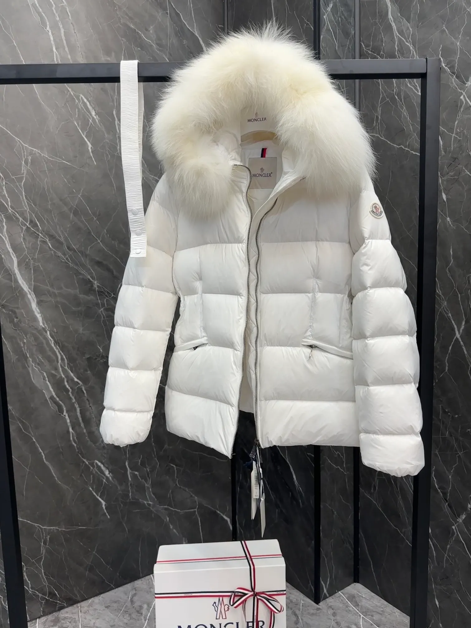 Moncler Boed Boed longue saison ， ， 。 (⚠️ ， ） Boed ， ， 。 longue saison ， 。 • longue saison •Longue saison • • • • ， • ， • Size：1-4